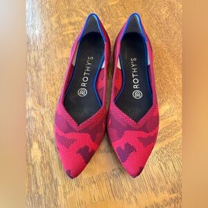 ROTHY’S Limited edition The Point Red Camo Flats Size 7 EUC